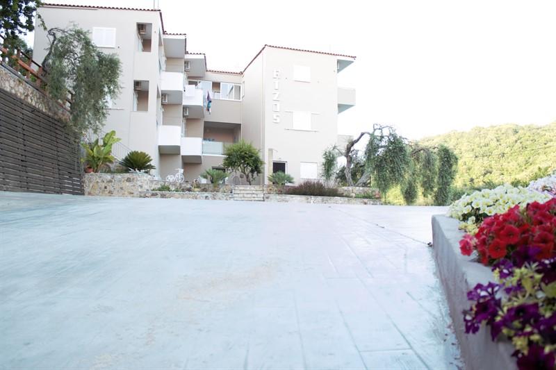 Λογότυπο Studios Rizos