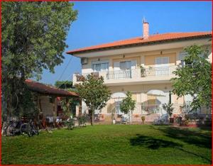 Dionysos Apartments