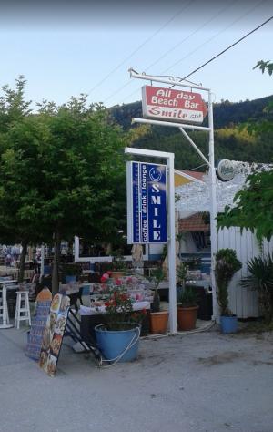 Smile Beach Bar