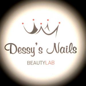 Dessy's Nails