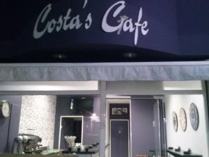 Costas Cafe