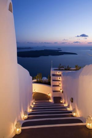 Dreams Luxury Suites
