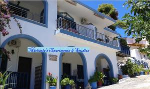 Michaelas Apartments