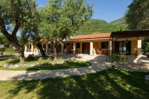 Renata Apartments